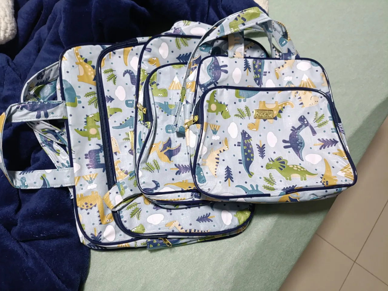 Kit de Bolsas de Bebê Dino - Perfeito para o dia a dia!