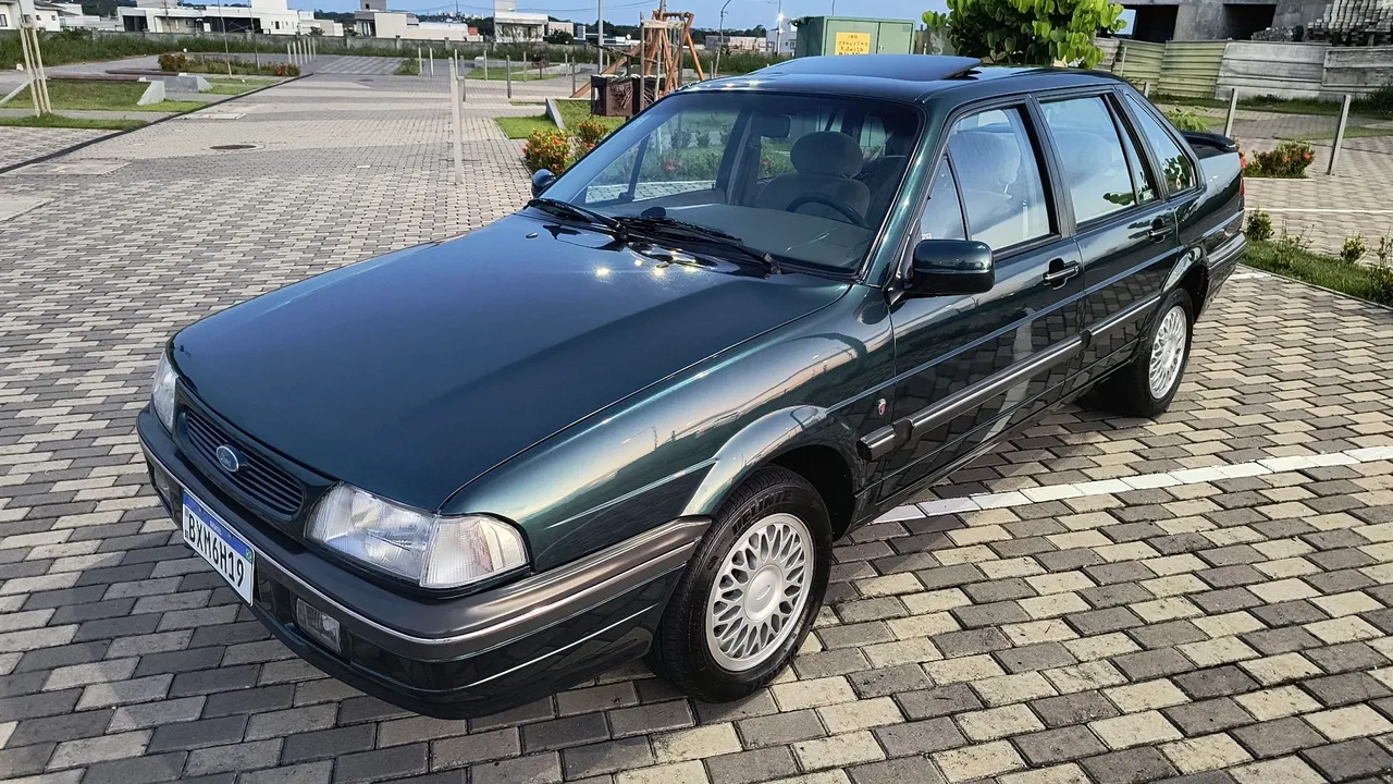 Ford Versailles Ghia