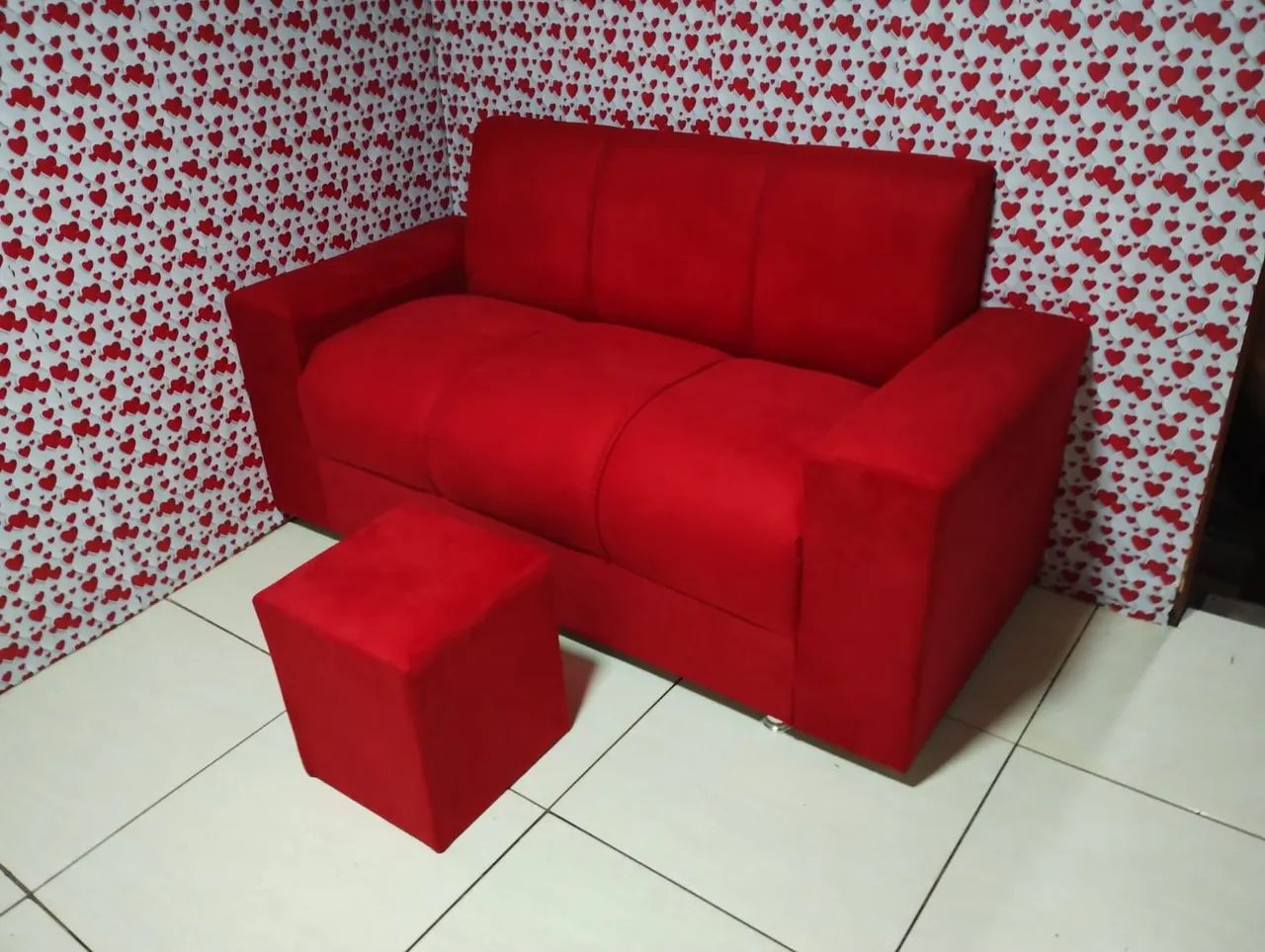 Sofá 3 Lugares + Puff Novo - Design Moderno - Foto 2