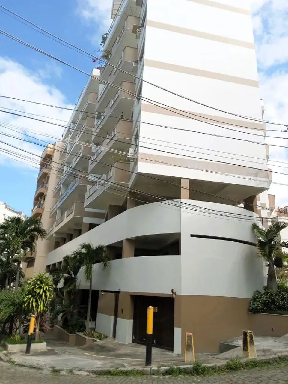 EXCELENTE APARTAMENTO COPACABANA / 85 M2 / SALÃO 2 QUARTOS (SUITE) VARANDA 2 GARAGENS / PR