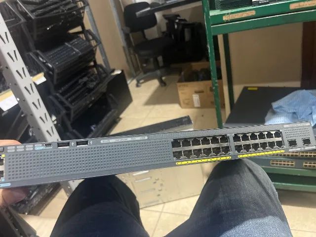 Switch cisco ws-c2960xr-24DP-I USADO