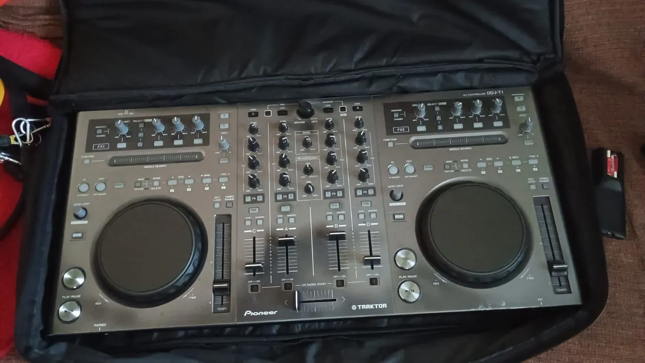 Pioneer パイオニア DDJ-T1 DJコントローラー Pioneer パイオニア DDJ-T1 DJコントローラー Pioneer