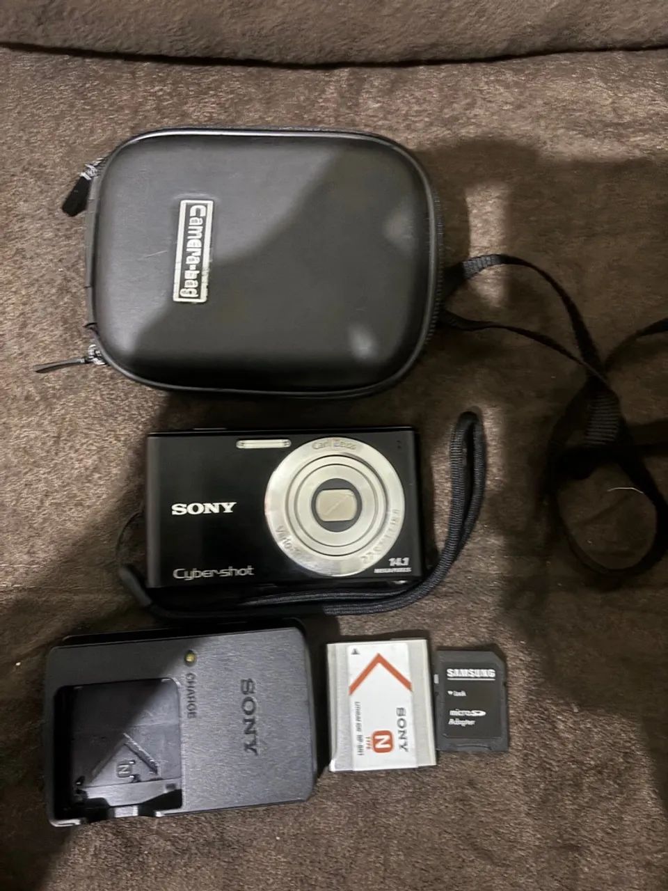 Câmera digital sony 14.1 COMPLETA - Foto 3