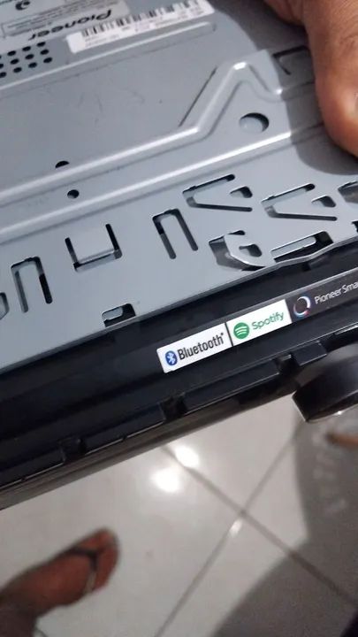 Som automotivo Pioneer com Bluetooth vendo ou troco por acessórios de som - Foto 2