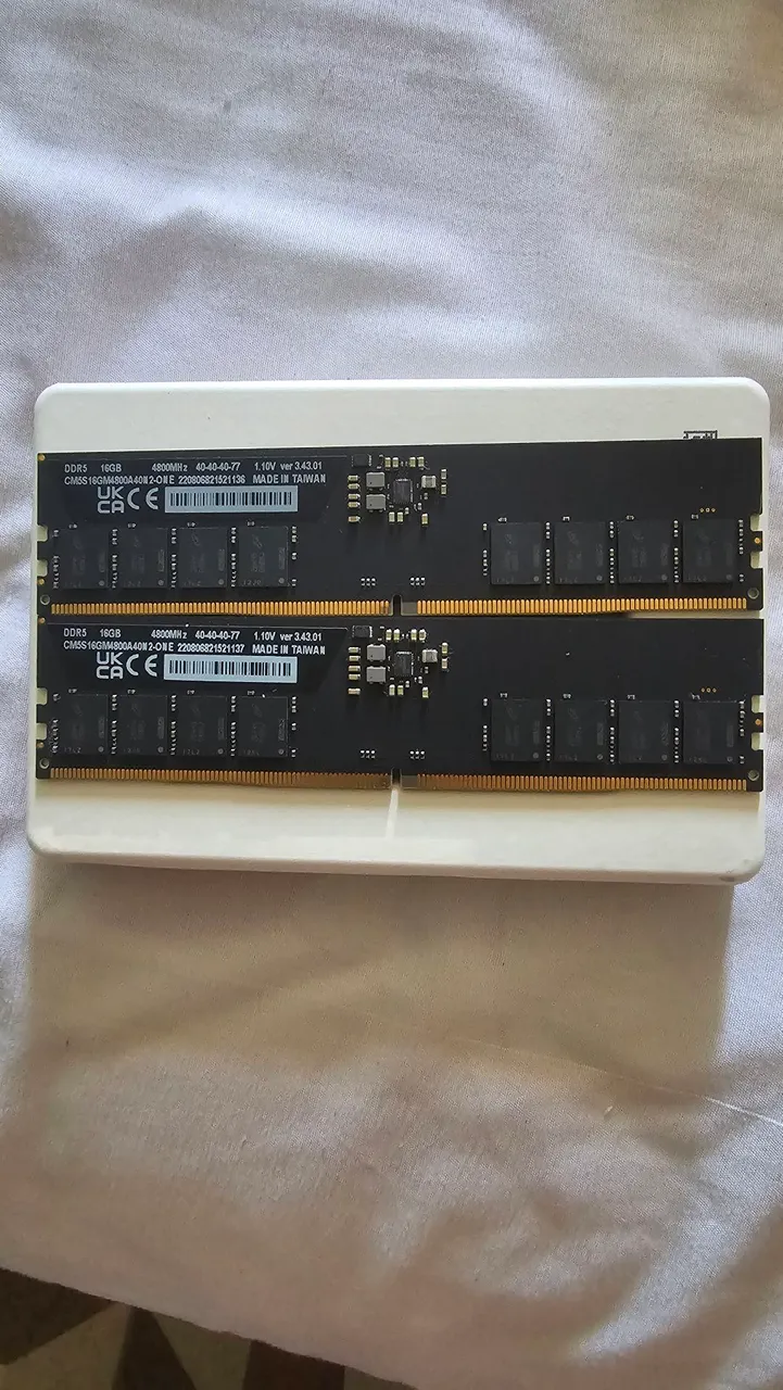 Memórias RAM DDR5 Corsair 16GB 4800MHz