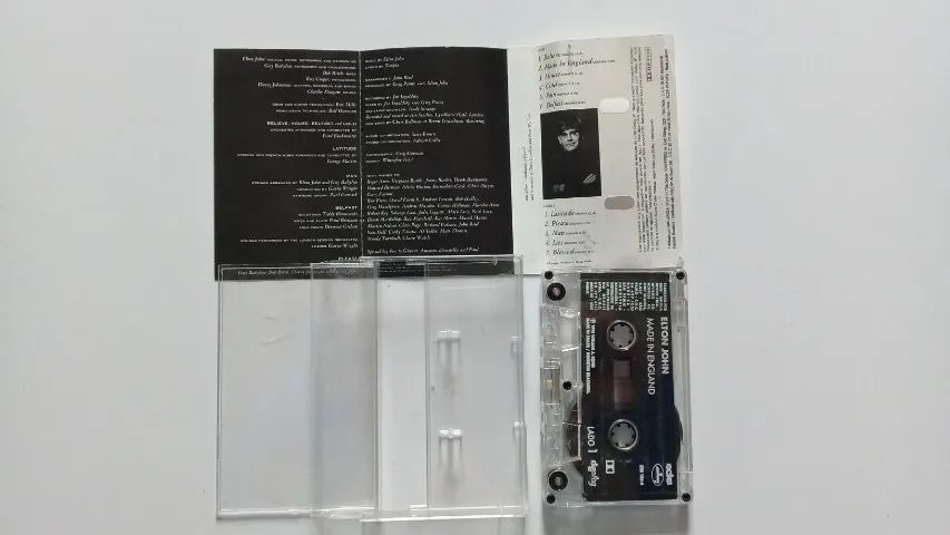 Fita K7 Elton John Made In England - Original Usada - Foto 2
