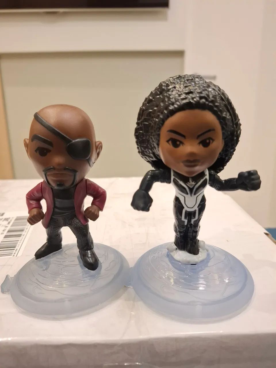 Bonecos colecionáveis Nick Fury e Monica Rambeau - Marvel