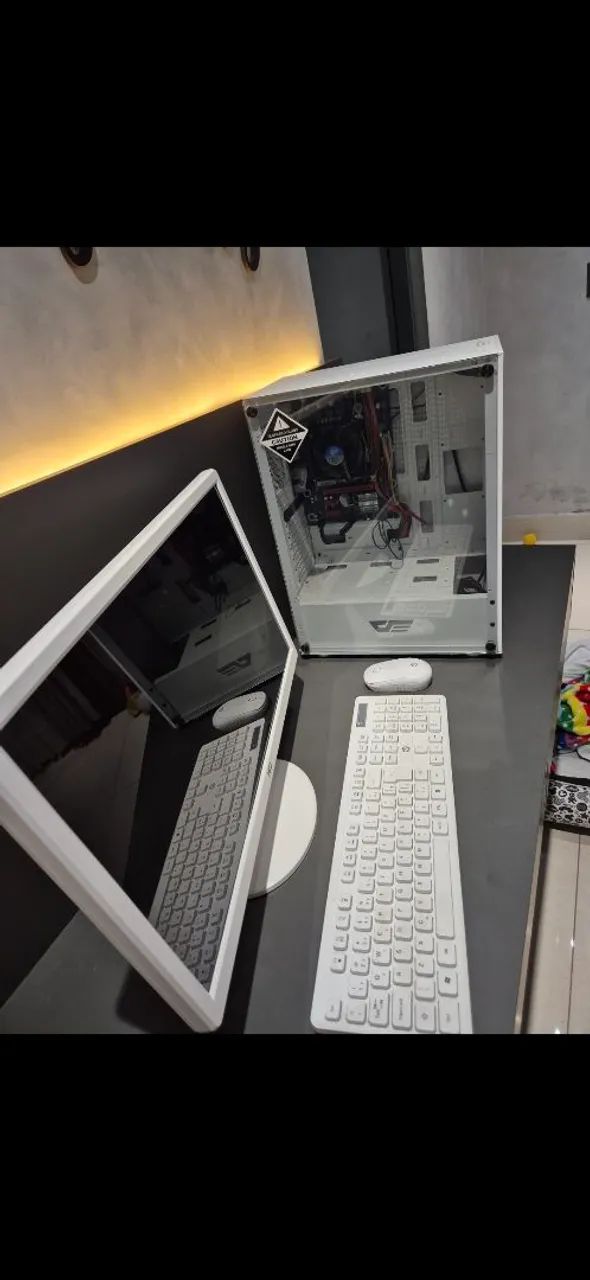 Computador branco PC 