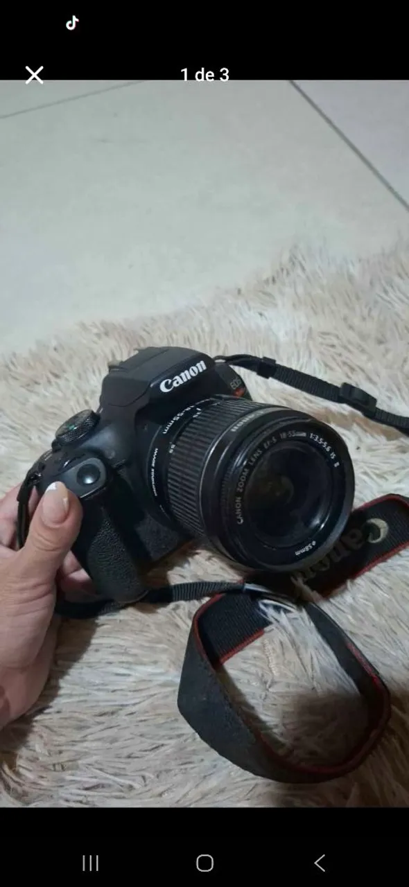 Câmera Canon EOS com lente 18-55mm