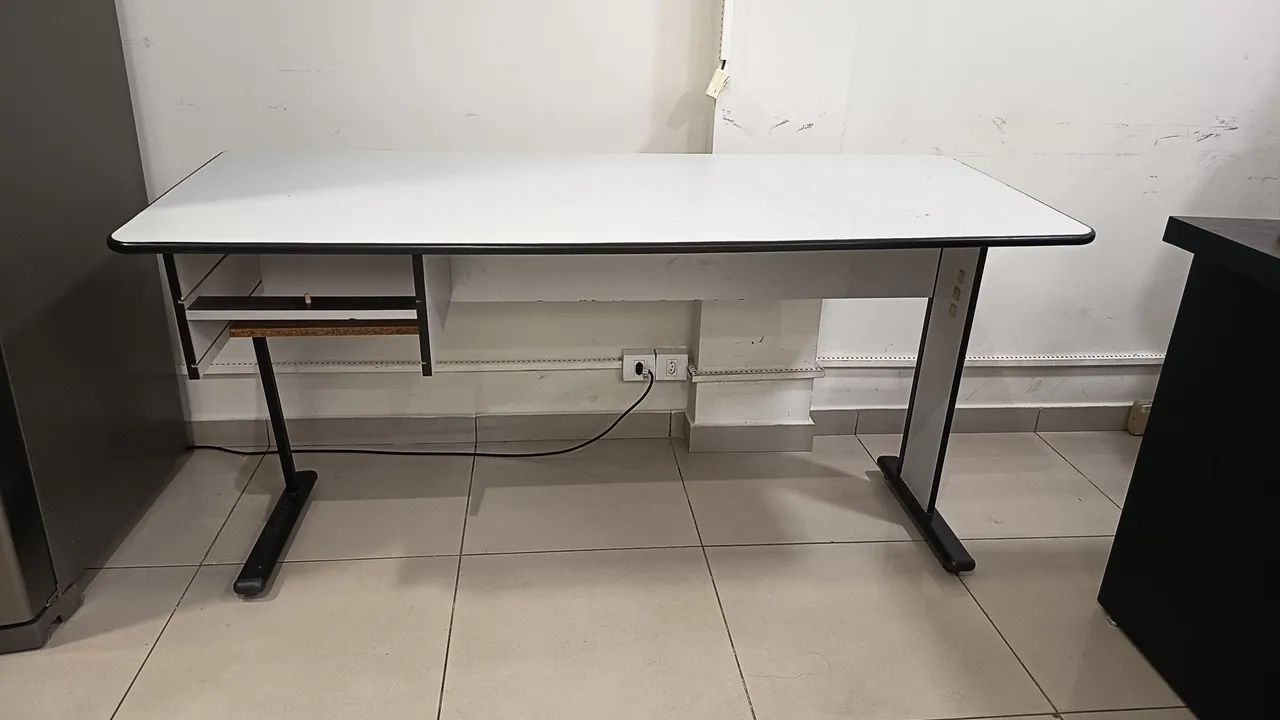 Mesas para escritório usadas - Foto 2