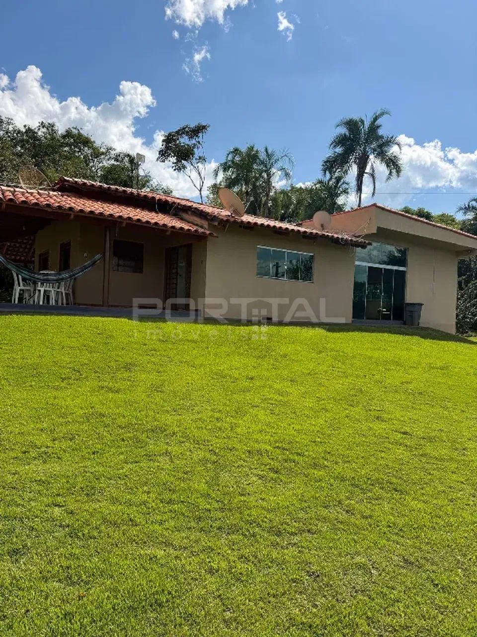 Chácara Documentada em Nerópolis | 32.000m² | 3 Quartos | Piscina - Foto 3