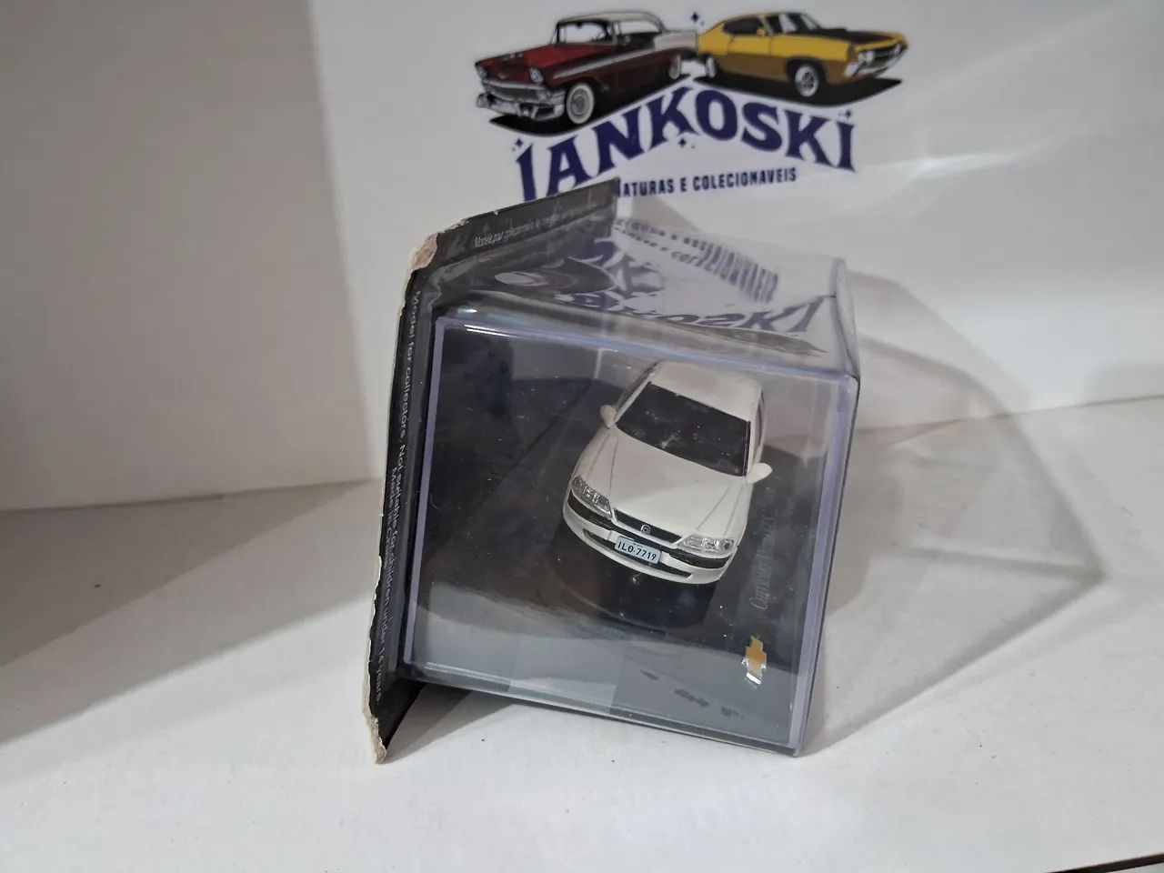 Miniatura Chevrolet  Vectra  Escala 1 43  - Foto 2
