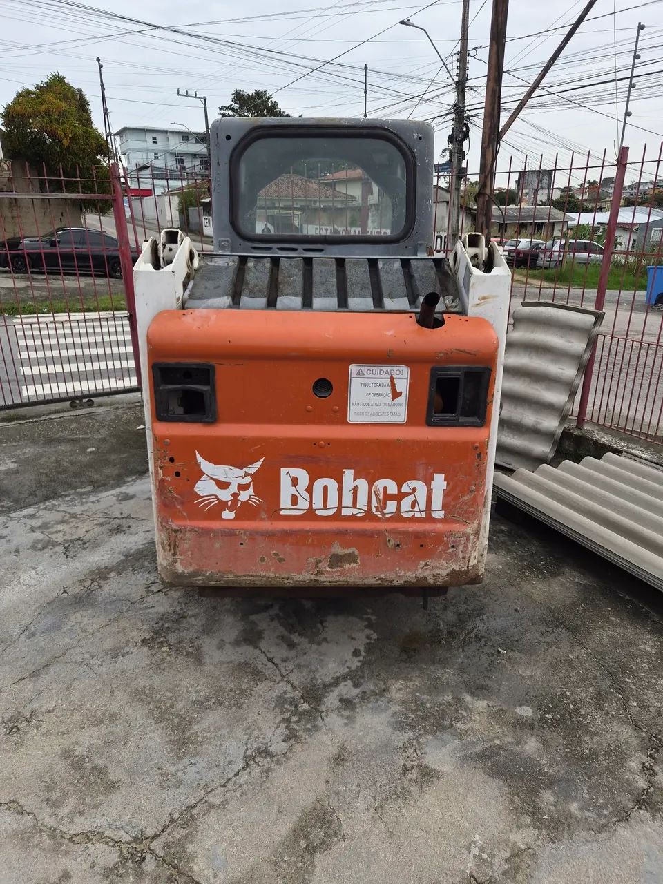 VENDO BOB CAT S 130 ANO 2012 - Foto 2