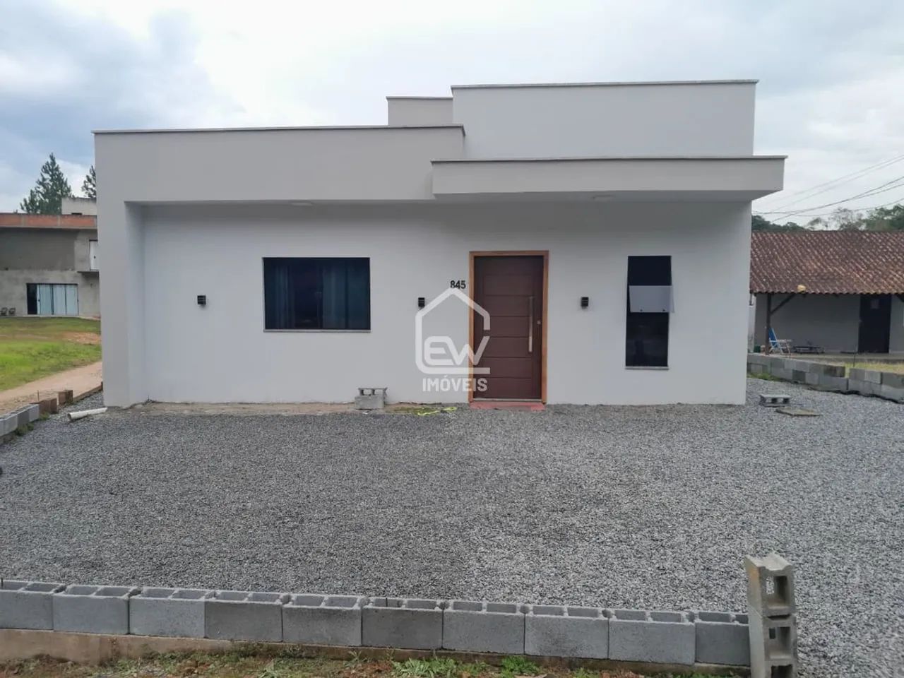 Casa com 60m² Semimobiliada em Schroeder, SC