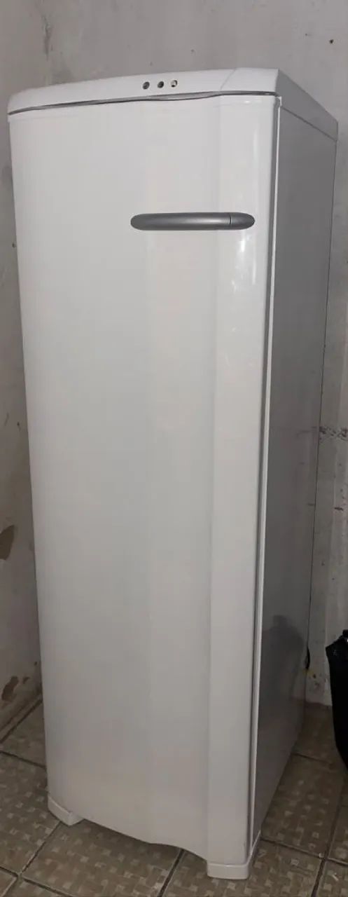 Freezer eletrolux vertical  - Foto 2