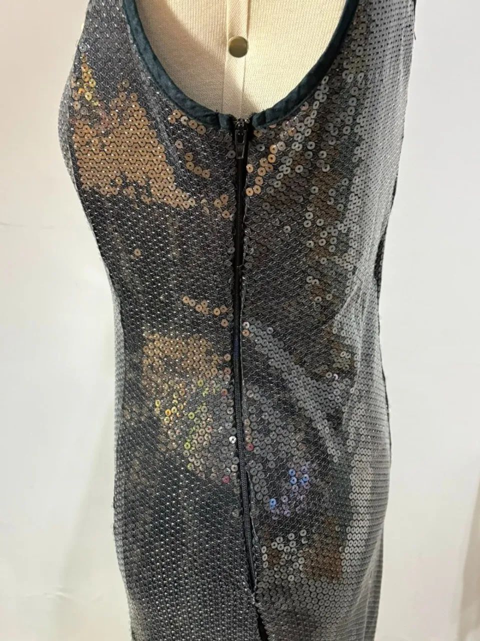 Vestido preto em paetês - Foto 4