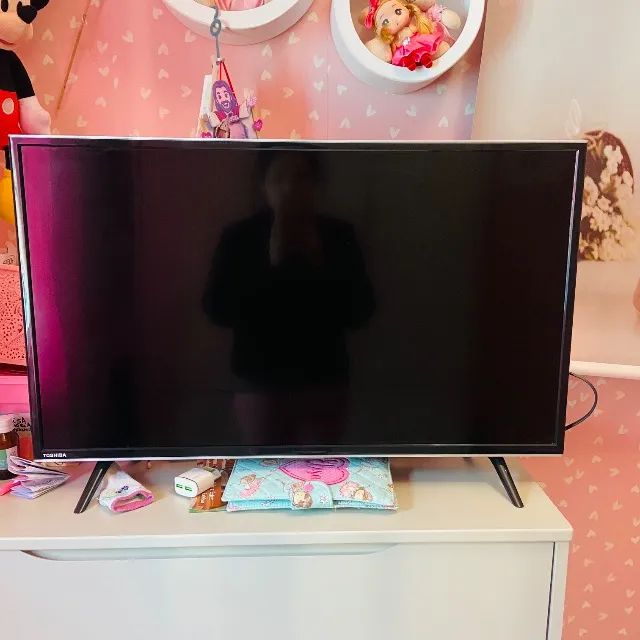 TV Toshiba 32 polegadas em perfeito estado, qualidade em imagem, vem com controle remoto. - Foto 3