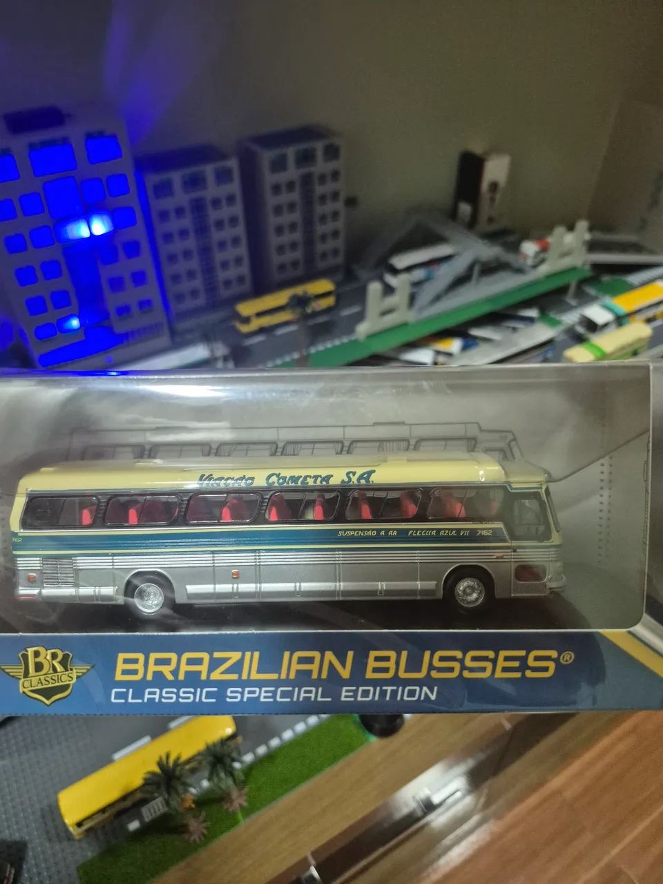 MINIATURA DE ÔNIBUS DA VIAÇÃO COMETA DA MARCA BR CLASSIC  - Foto 2