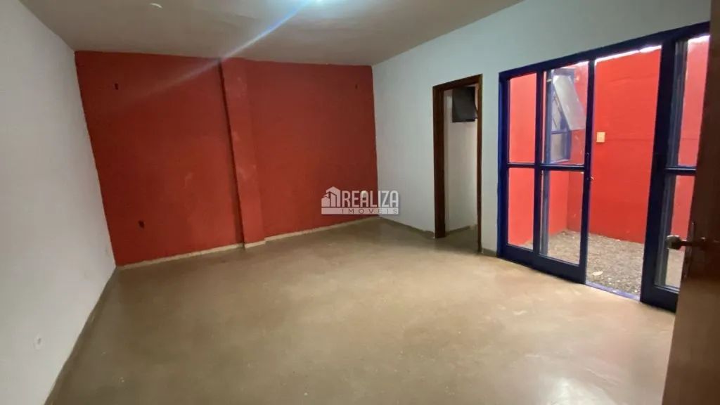 Casa com 5 dormitórios no Centro de Uberaba