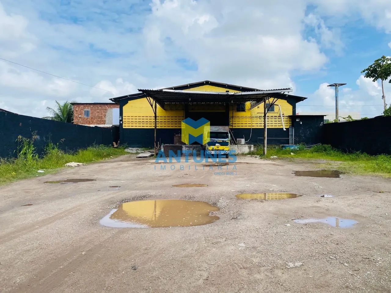 Alugue em Prazeres, Galpão com 520m² + doca e pátio de 650m². 100m da Br-101 - Foto 5