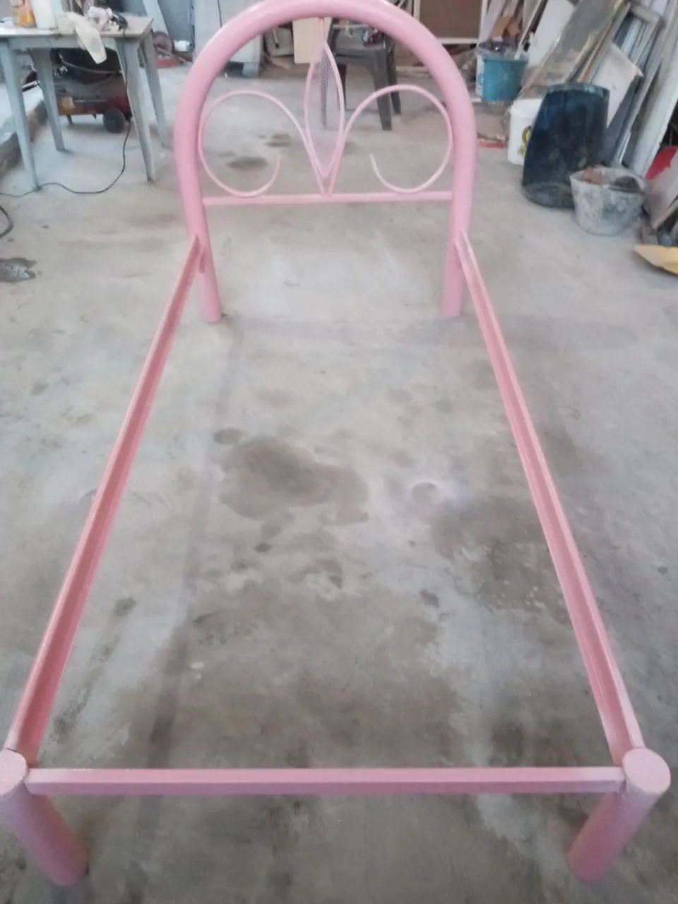 Vendo cama estrato de madeira