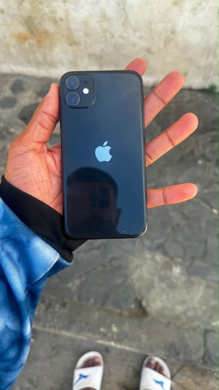 Vendo ou troco iPhone 11  - Foto 4