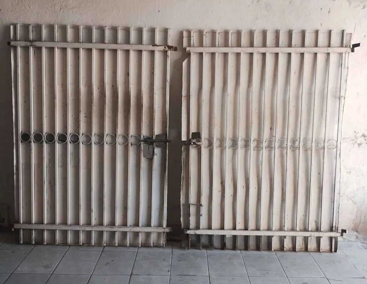 Vendo Portão