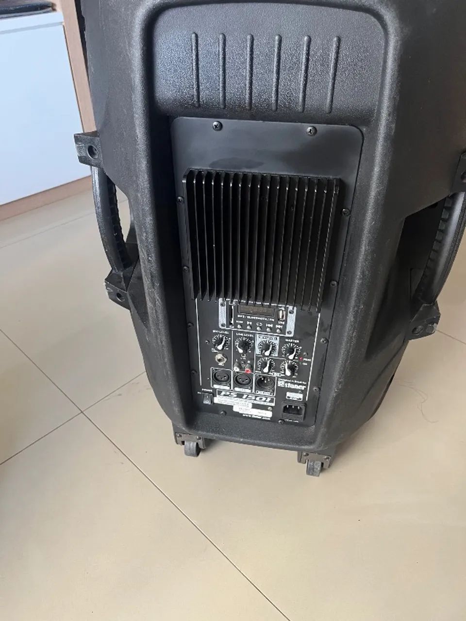 Caixas Staner SR315 c/capa e estante  - Foto 3