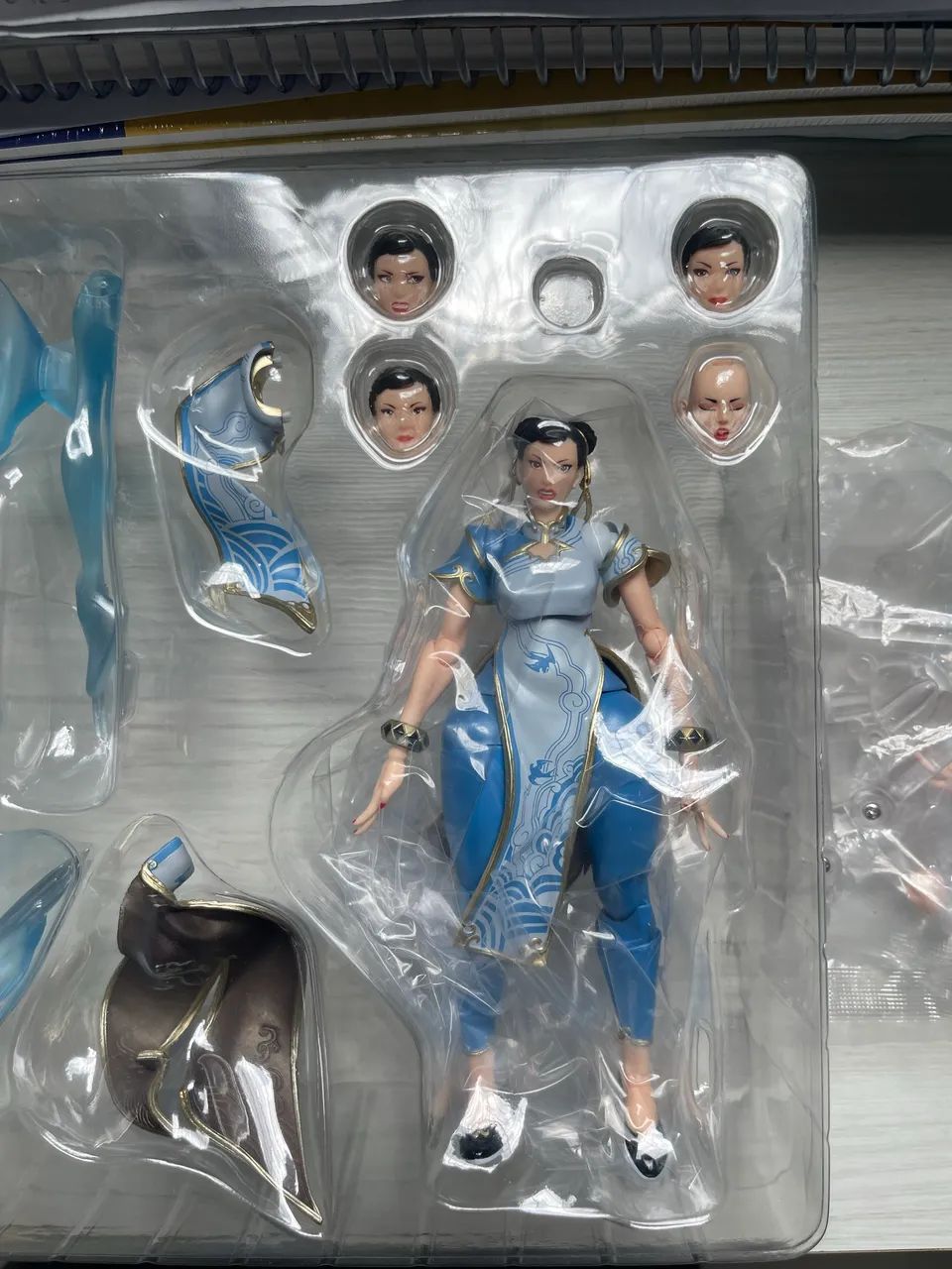 Chun Li Revoltech original  - Foto 4