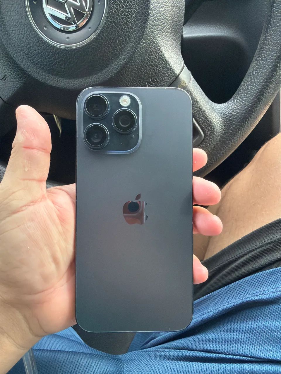iPhone 15 Pro Max - Foto 2
