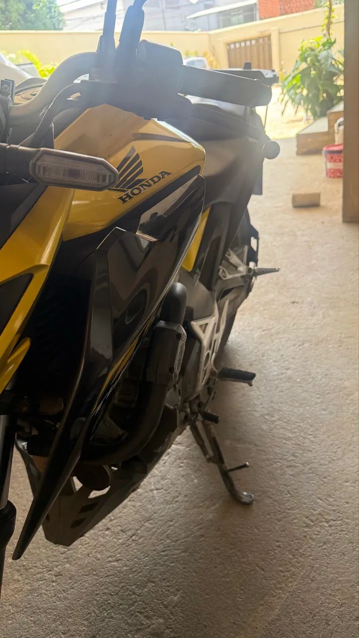 CB 300 F