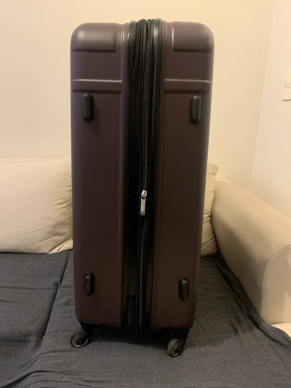 Mala Calvin Klein  - 23kg - Original EUA - Foto 4
