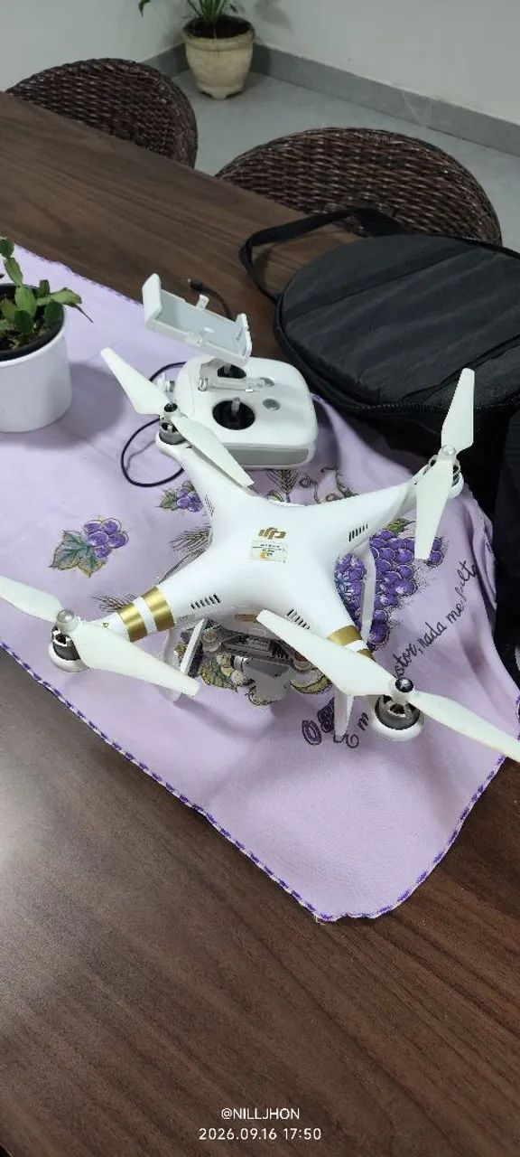 Drone dji Phantom profissional 