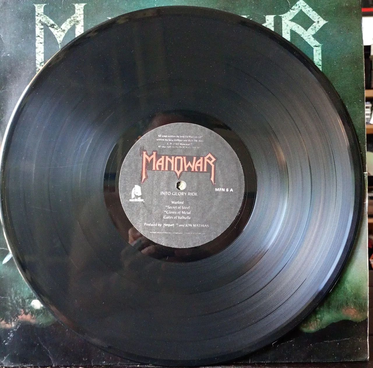 LP MANOWAR Into Glory Ride Vinil Importado  - Foto 3