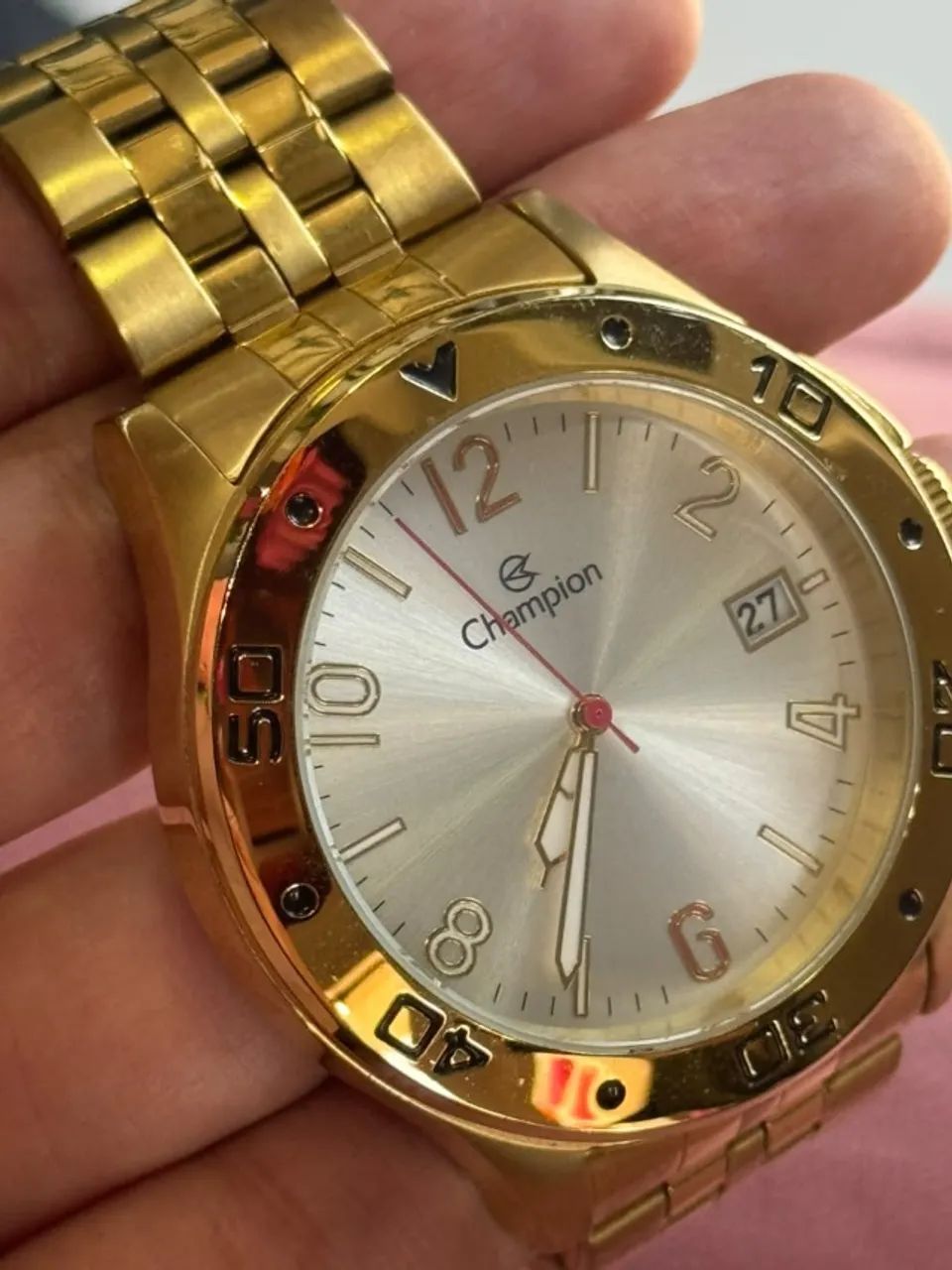 Relógio Champion dourado com aro numerado - Foto 5