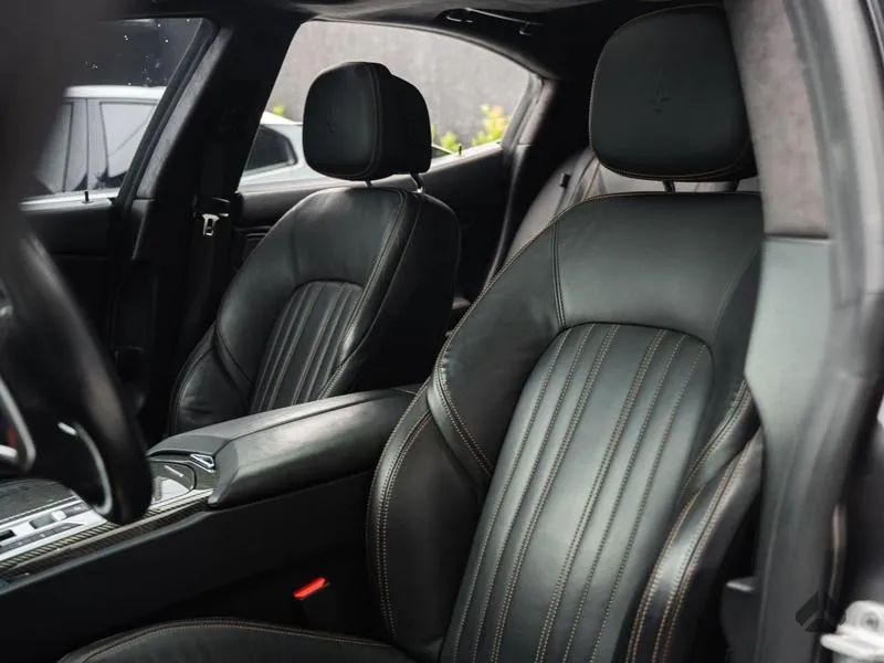 Maserati Ghibli 3.0 V6 330cv Aut., foto 12 de 18