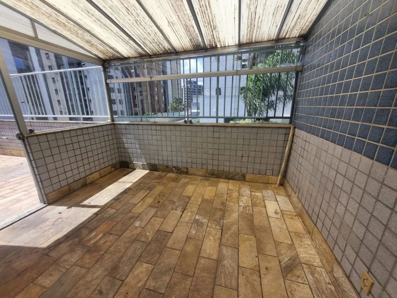 Area Privativa 3 quartos Barro Carmo Sion - Foto 3