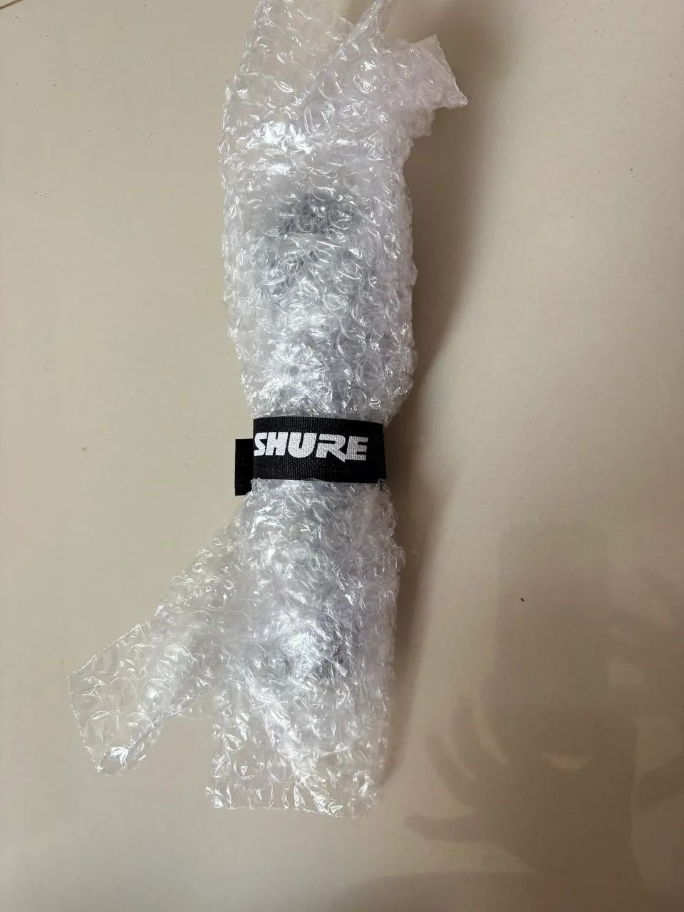 Preço promocional de Microfone Shure SM58, original, Dinâmico Cardioide Original - Foto 3
