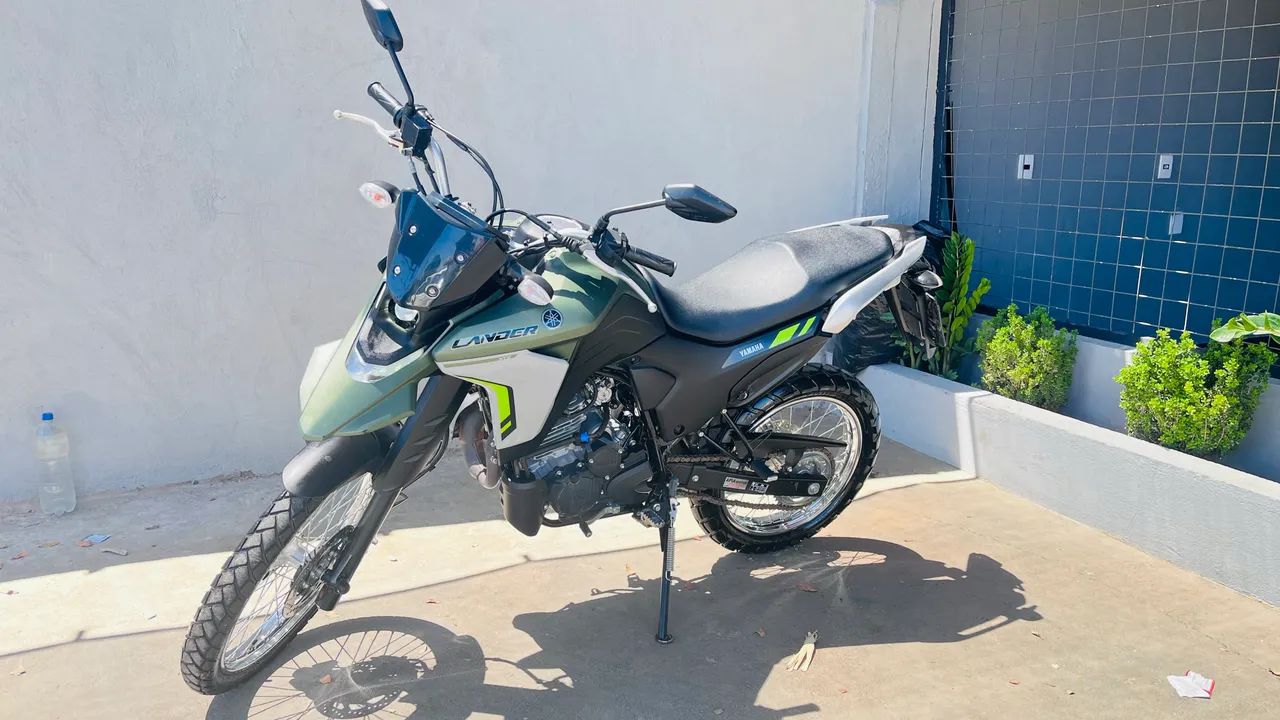LANDER 250 