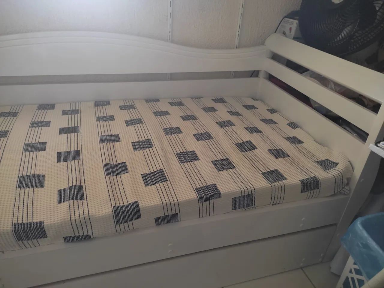 Vende-se uma bicama com um colchão  - Foto 4
