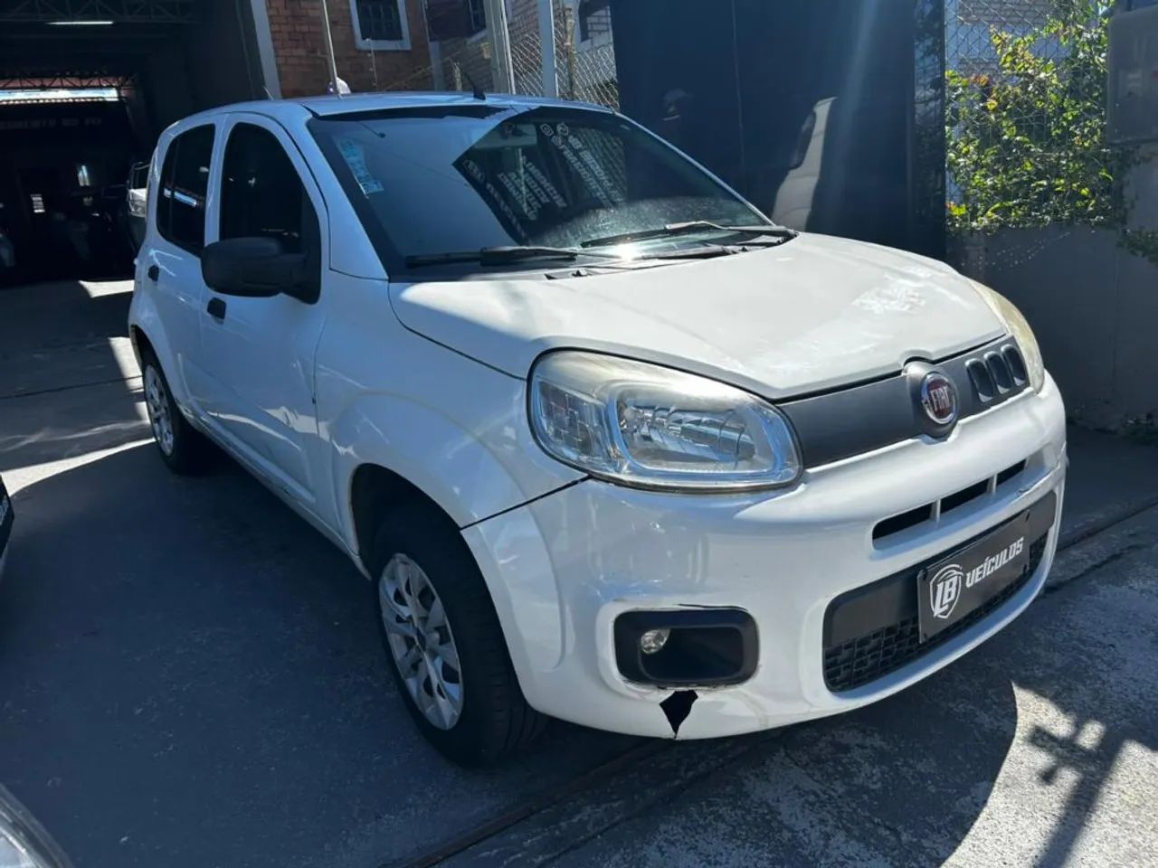 Fiat Uno Attractive 1.0 EVO Fire Flex 8V 5P 2016 - Foto 3