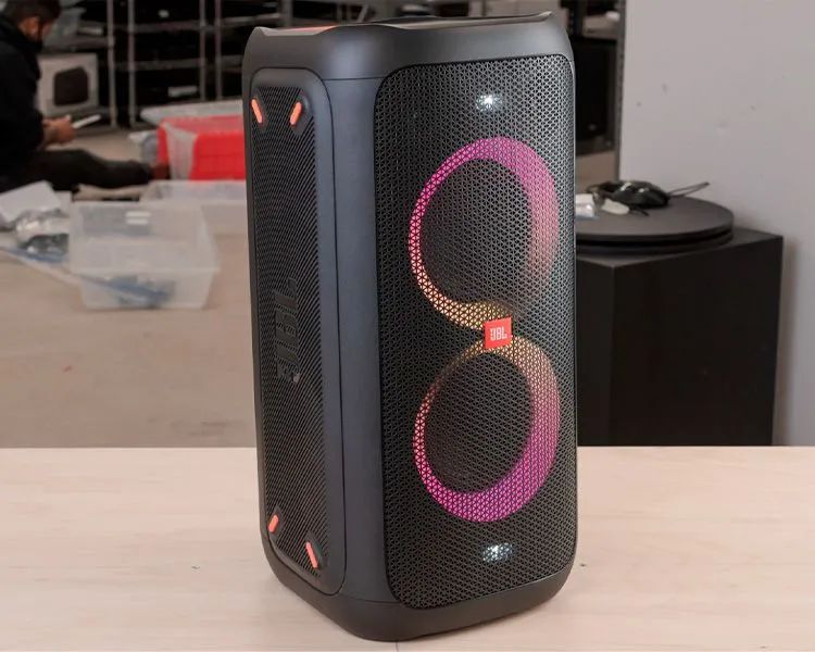 Vendo jbl party box 100 