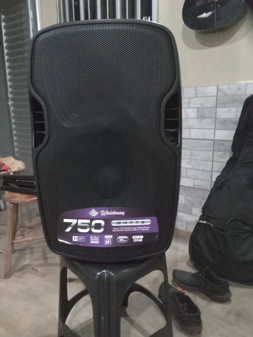 Caixa ativa waldman 750x  valor 1.400 $ - Foto 3