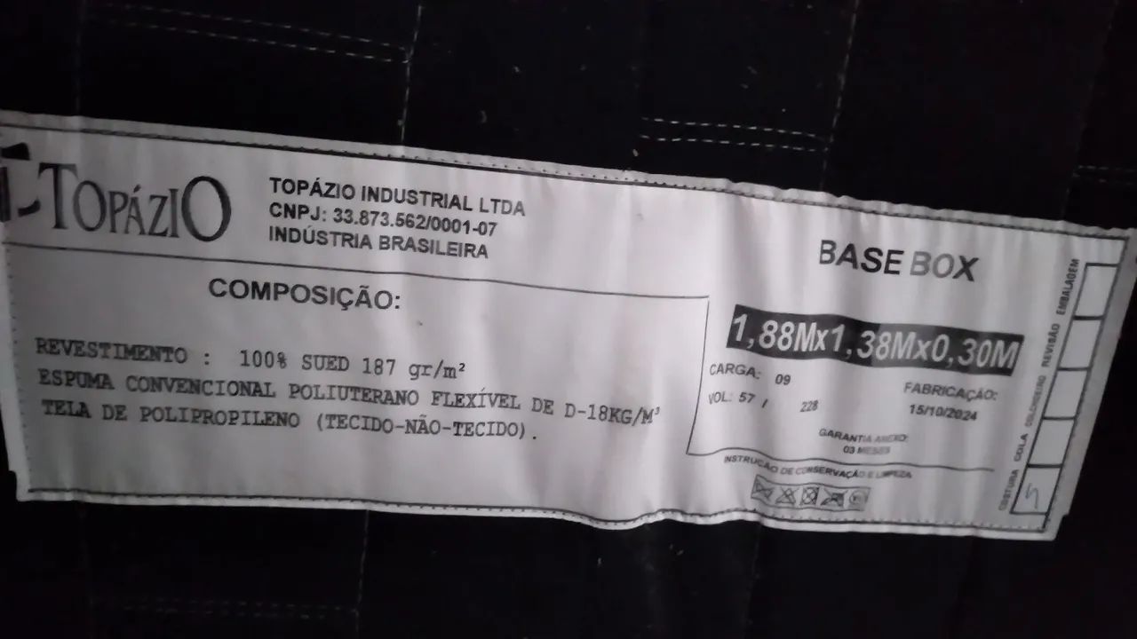 Cama de Casal com Colchão - Com Mancha no Local de Uso - Foto 5