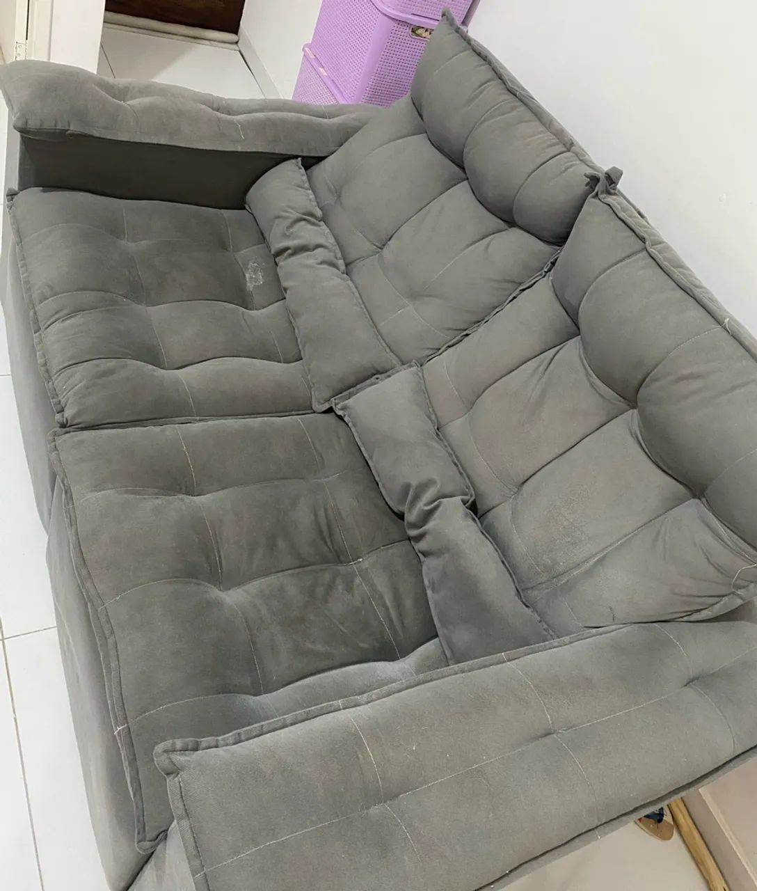 Sofá reclinável retrátil