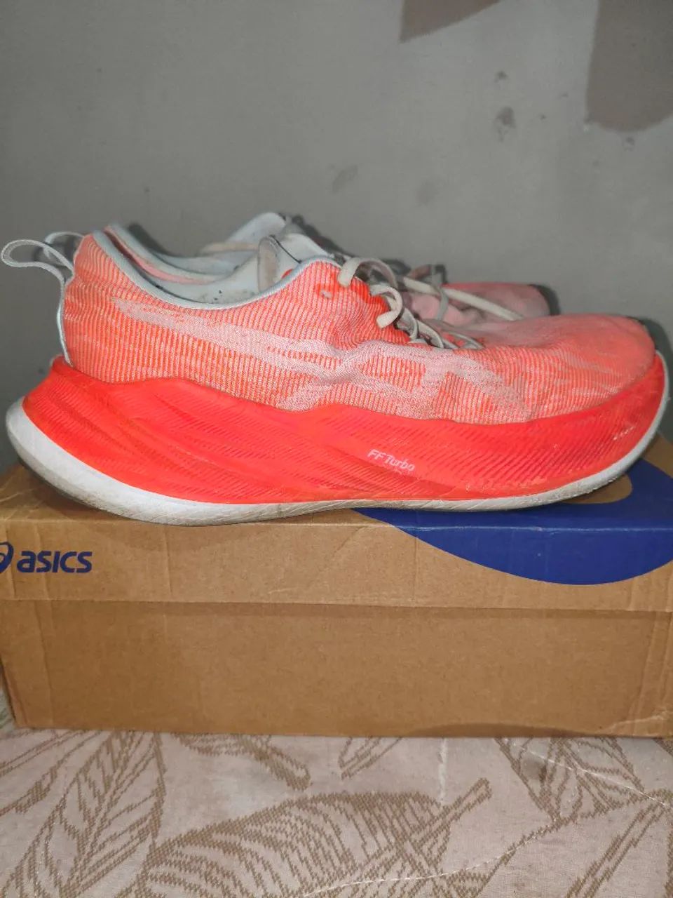 Tênis Asics Superblast