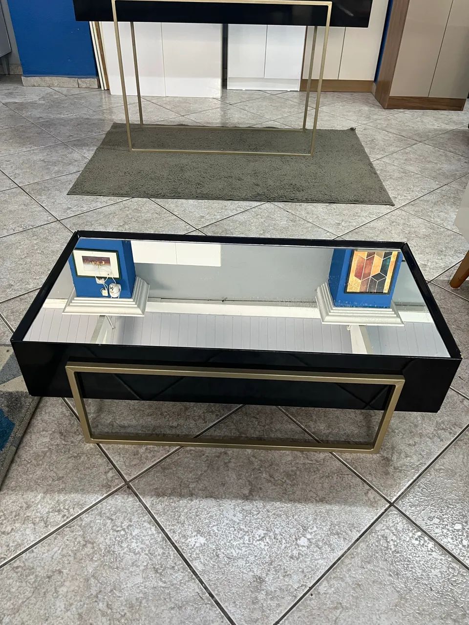 Mesa de centro com vidro espelhado  - Foto 2