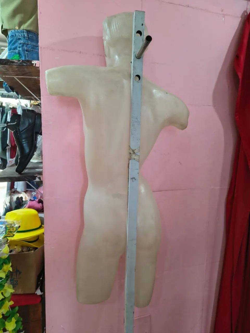 VENDO MANEQUINS USADO ( PERNA) - Foto 4