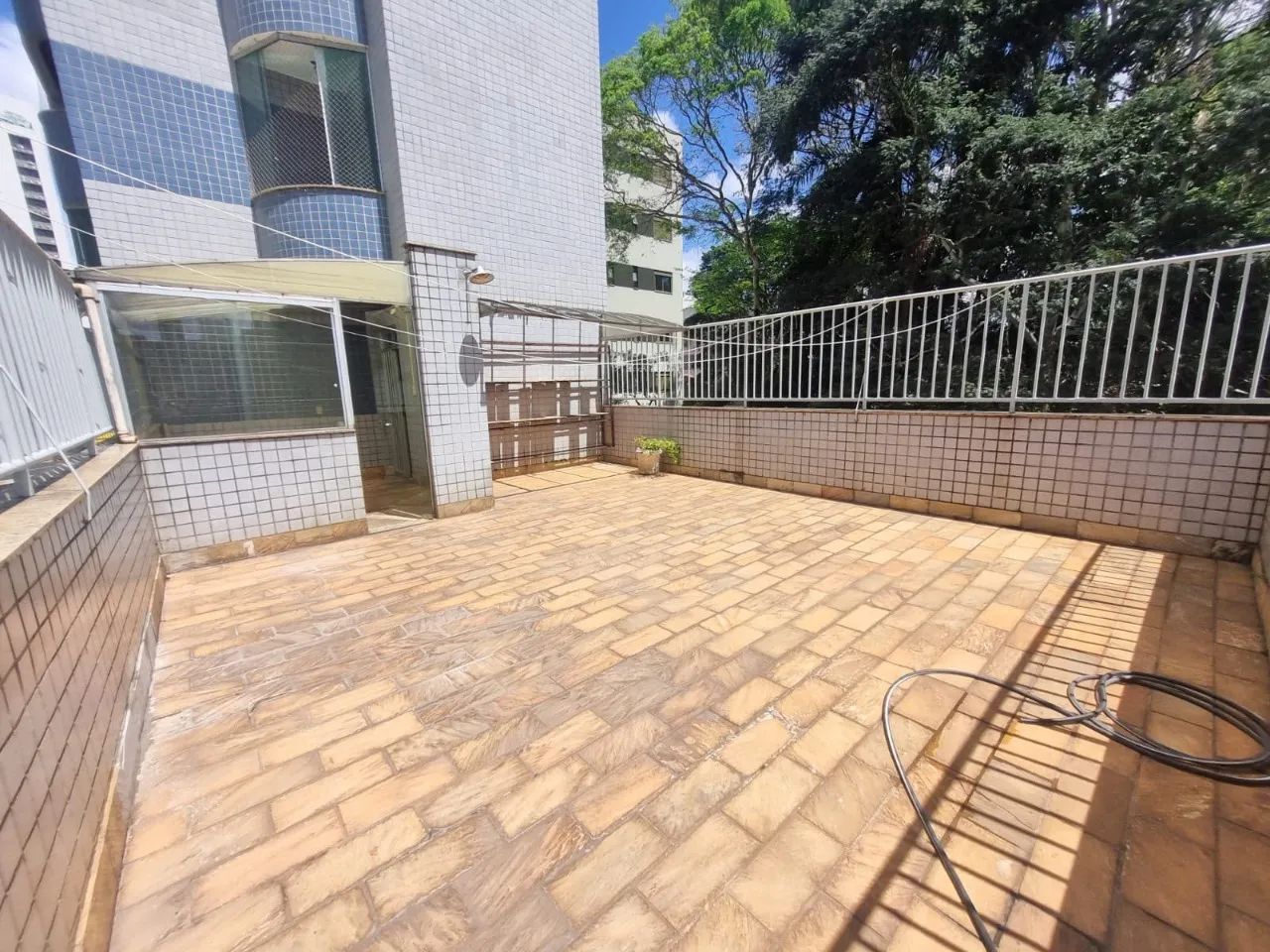 Area Privativa 3 quartos Barro Carmo Sion
