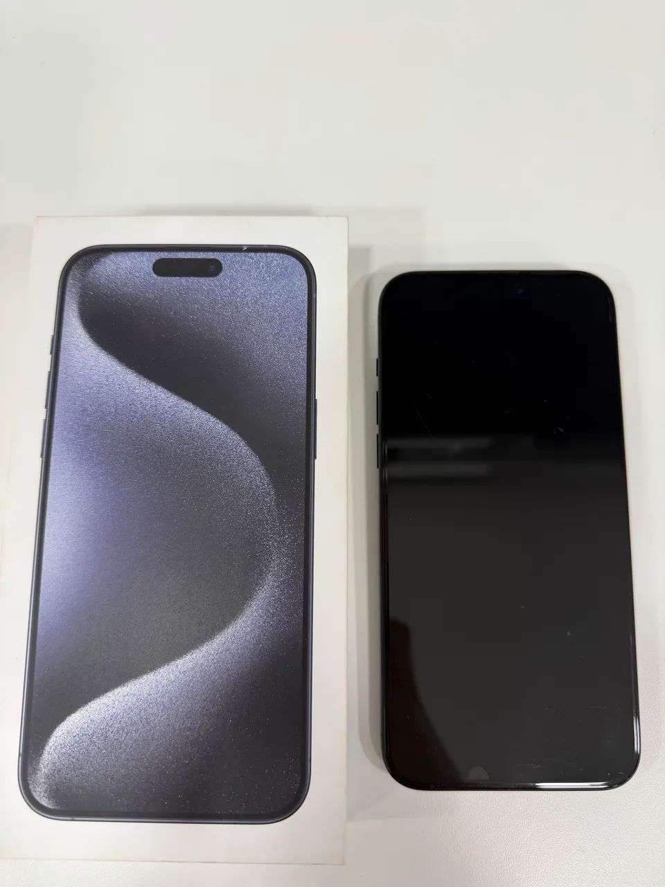 Vende-se IPhone 15 Pro Max usado  - Foto 2